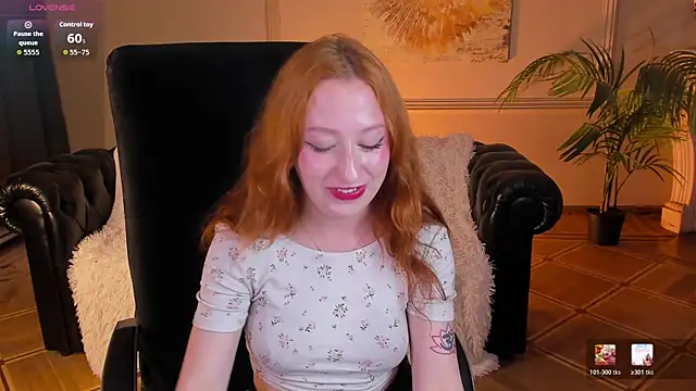 Snapshot of Violet_Griffen chatting on 07-11-26, 03:56 Violet Griffen online show from 07-11-26, 03:56