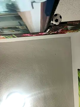 aavrdvh33 online show from 11-12-25, 12:15