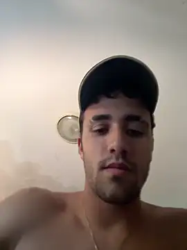 Snapshot of aavrdvh33 chatting on 09-09-25, 04:05 aavrdvh33 online show from 09-09-25, 04:05