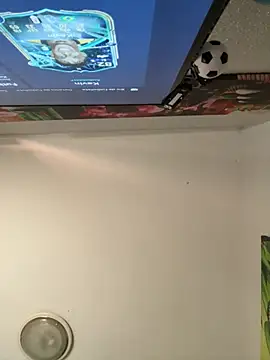 aavrdvh33 online show from 11-23-25, 03:22