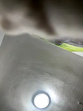 aavrdvh33 online show from 11-06-25, 09:08