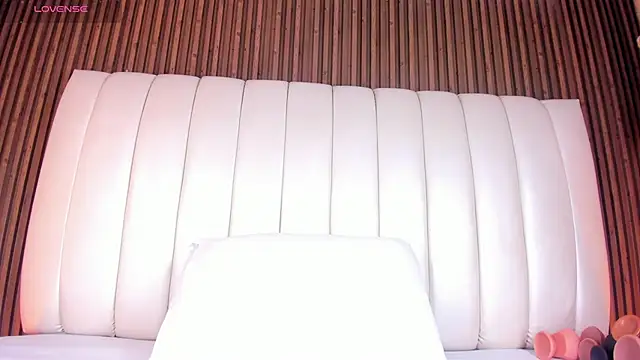 SandraMilerr online show from 06-07-26, 04:18