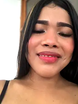 Michell em online show from 12-16-25, 06:34