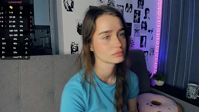 lovelyalivia online show from 11-02-25, 09:47