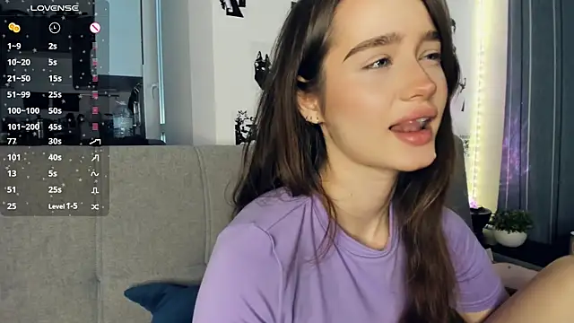 lovelyalivia online show from 12-14-25, 09:48