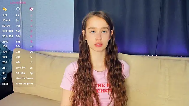 lovelyalivia online show from 04-08-26, 08:05