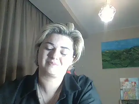 Snapshot of Wymini chatting on 09-27-25, 09:21 Wymini online show from 09-27-25, 09:21
