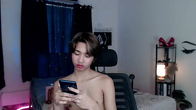 Lavictoriathegreat online show from 12-13-25, 08:04