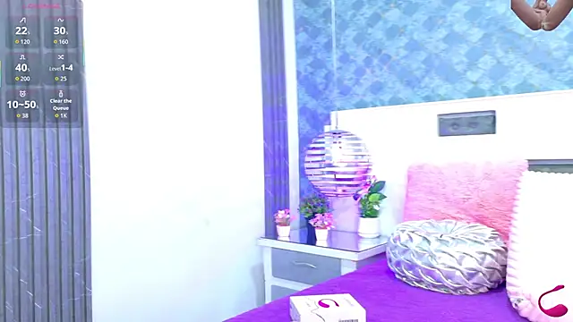 Snapshot of Mhia_Sweet_ chatting on 09-26-25, 03:35 Mhia Sweet online show from 09-26-25, 03:35