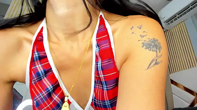 Snapshot of Mhia_Sweet_ chatting on 10-03-25, 03:35 Mhia Sweet online show from 10-03-25, 03:35