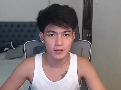 Snapshot of Prince_kiyoshi chatting on 06-18-26, 02:22 Prince kiyoshi online show from 06-18-26, 02:22