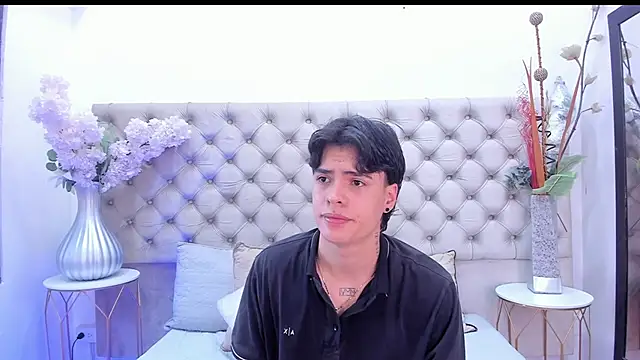 BenitoSaenz online show from 11-19-25, 11:54