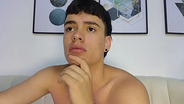 BenitoSaenz online show from 04-10-26, 12:34