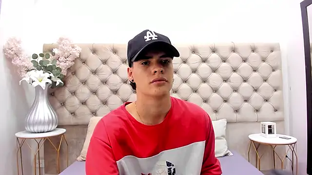 BenitoSaenz online show from 10-30-25, 11:52