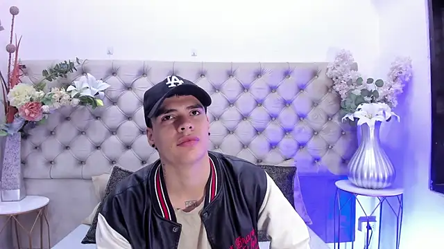 BenitoSaenz online show from 03-24-26, 01:00