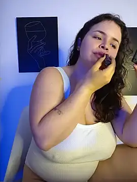 SeleneLuminari8 online show from 07-08-26, 01:34