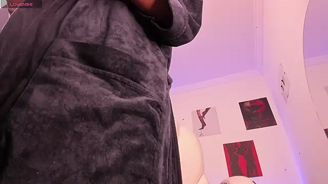 Snapshot of valkyria_12 chatting on 02-13-26, 09:15 valkyria 12 online show from 02-13-26, 09:15