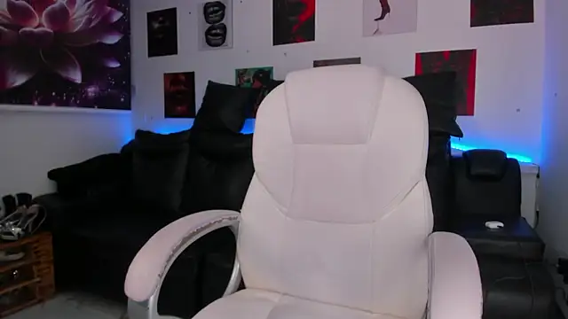 Snapshot of valkyria_12 chatting on 02-24-26, 09:04 valkyria 12 online show from 02-24-26, 09:04