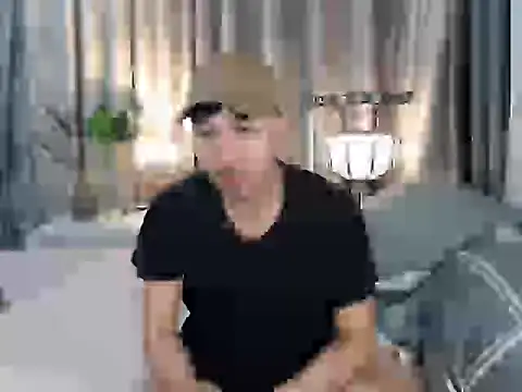 Snapshot of cute_richard24 chatting on 09-25-25, 08:09 cute richard24 online show from 09-25-25, 08:09