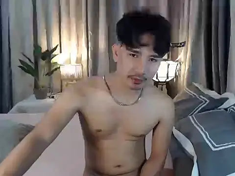 Snapshot of cute_richard24 chatting on 09-26-25, 05:25 cute richard24 online show from 09-26-25, 05:25