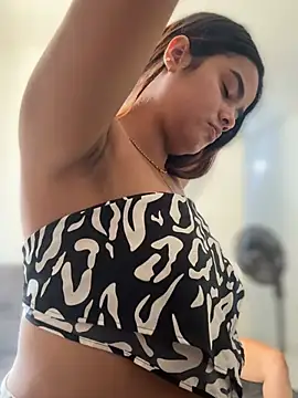 Kaily Sweet16 online show from 03-26-26, 07:45