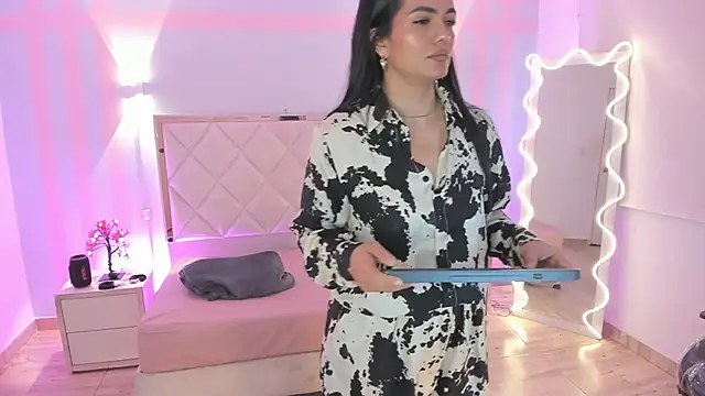 Rosalind tay online show from 04-27-26, 11:30