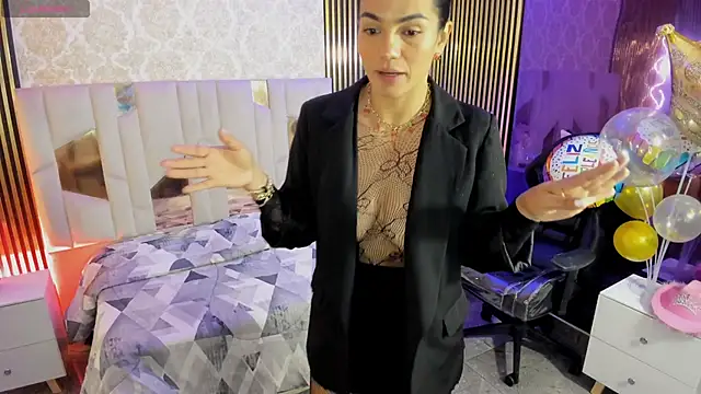 Rosalind tay online show from 10-15-25, 11:51