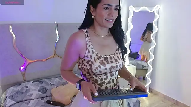 Rosalind tay online show from 11-01-25, 05:18