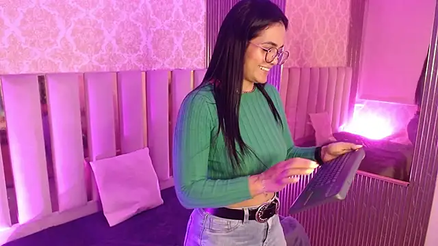 Rosalind tay online show from 04-09-26, 03:08