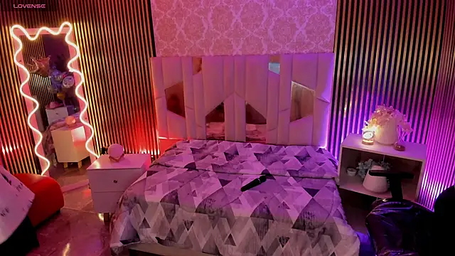 Rosalind tay online show from 10-16-25, 11:51