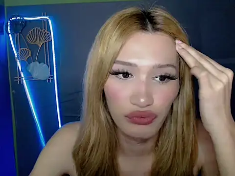 SerenaCortesi online show from 09-24-25, 04:13