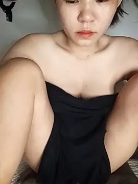 Snapshot of Ladygirl_x chatting on 07-10-26, 05:35 Ladygirl x online show from 07-10-26, 05:35