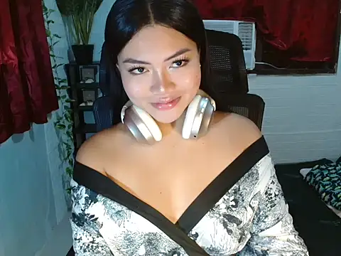 naughtyhothailey online show from 06-27-26, 11:11