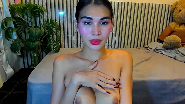 Ms Monica online show from 05-11-26, 03:18