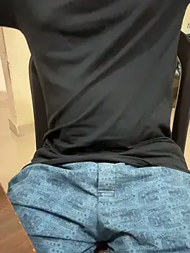 Snapshot of Saifq chatting on 11-05-25, 08:28 Saifq online show from 11-05-25, 08:28