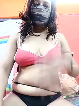 Hotpuja25 online show from 03-17-26, 04:59