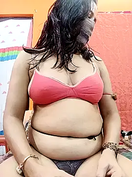 Hotpuja25 online show from 03-12-26, 06:12