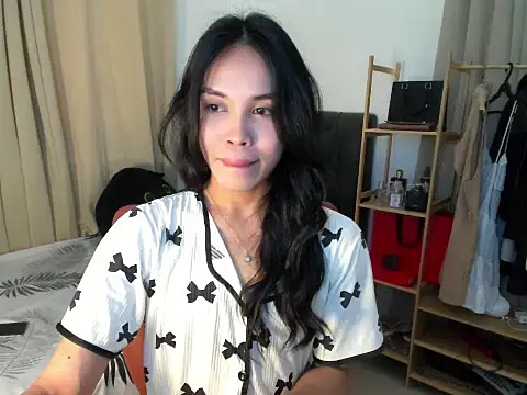 Snapshot of _imwithyou69_ chatting on 06-27-26, 04:40 imwithyou69 online show from 06-27-26, 04:40