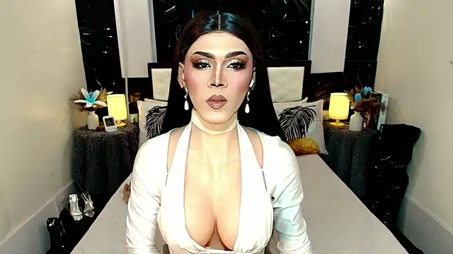 Snapshot of TatianaWil chatting on 02-17-26, 03:42 TatianaWil online show from 02-17-26, 03:42