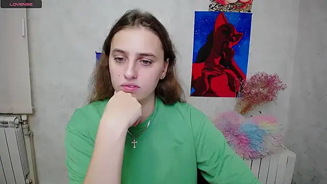 AmandaDimond  online show from 10-10-25, 12:28