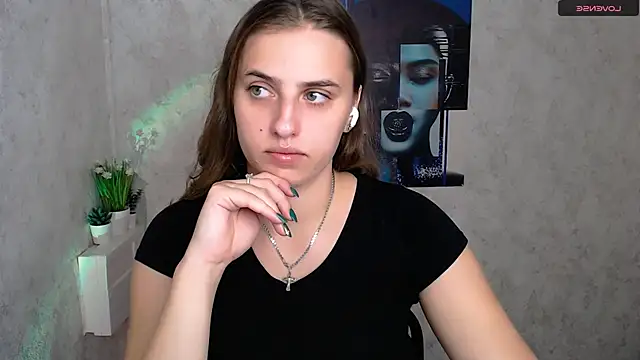 AmandaDimond  online show from 09-22-25, 08:31