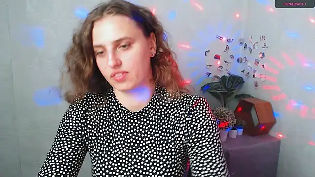 AmandaDimond  online show from 06-10-26, 01:12