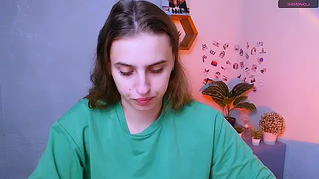 AmandaDimond  online show from 10-02-25, 10:07