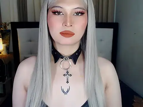 NaomiSmall online show from 09-12-25, 08:58