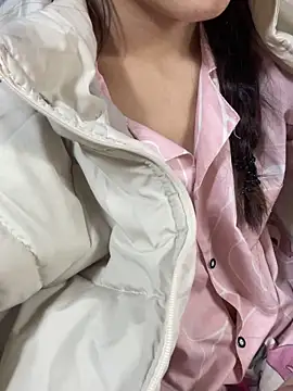 Mina048 online show from 12-20-25, 05:38