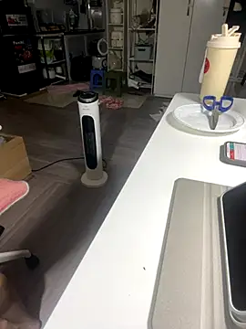 Mina048 online show from 11-16-25, 07:51