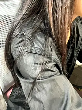 Mina048 online show from 11-26-25, 02:39