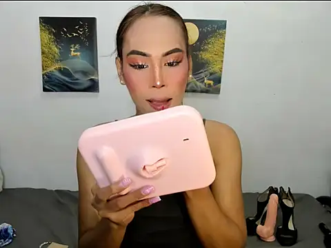 Savanna White online show from 11-09-25, 12:14