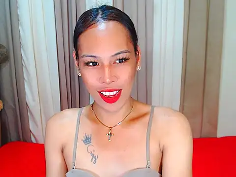 Savanna White online show from 11-17-25, 05:06