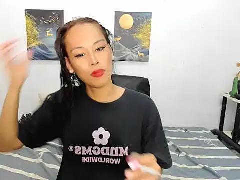 Savanna White online show from 10-27-25, 10:49